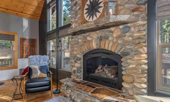 Camp Connell Cabin | Hiawatha Hideaway- Mountain Getaway