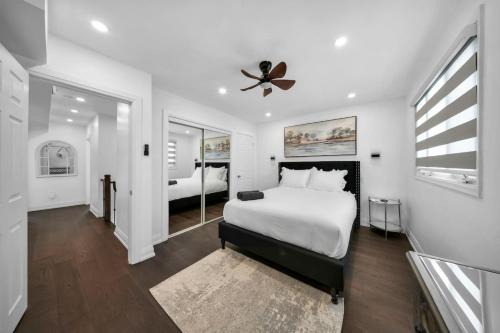 Birch Cliff House | Hidden 3BR Gem with Workspace, Fast wifi and Parking