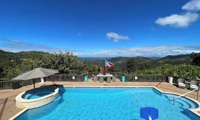 Adjuntas House | 💚Hidden Gem w/Chimney, Jacuzzi & Heated Pool💚