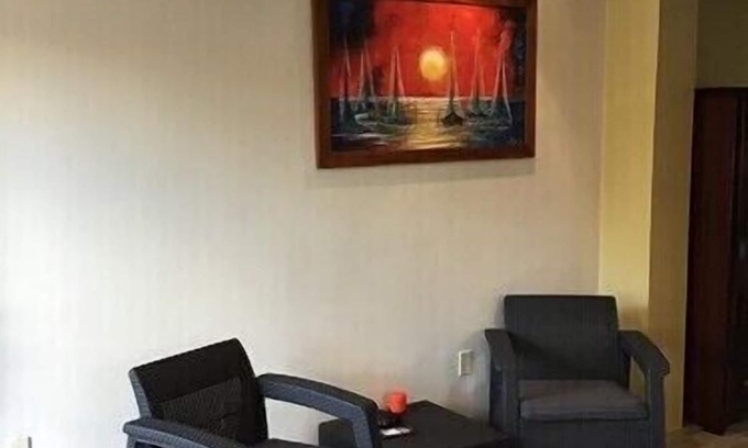 Caye Caulker Apartment | Hidden Treasure Vacation Home: Bayblue Suite 2