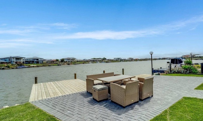 Nangkita House | High-end Waterfront Retreat with Jetty 49Britannia