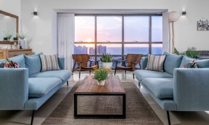 Tel Aviv City Center Condo | High Floor Sea View Serviced Building