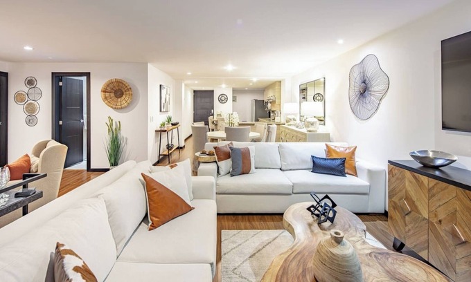 Cuenca Condo | High Security! Luxe River Oasis w/Mtn Views