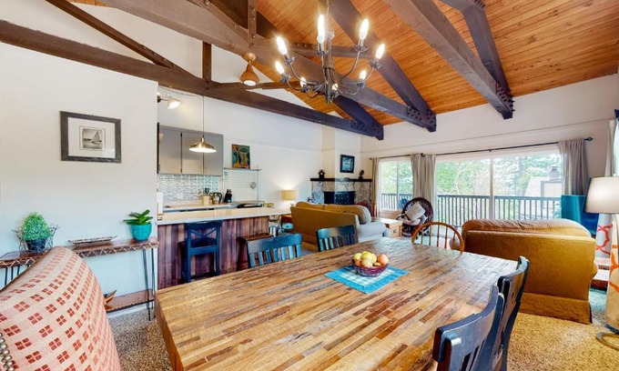 Dollar Point Apartment | High Sierra Hideaway