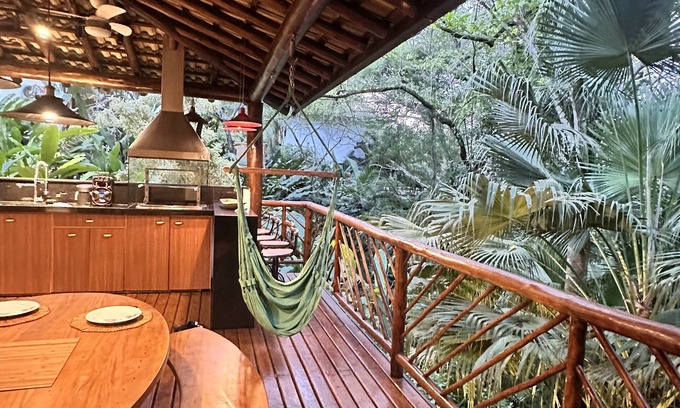 Veloso House | HIGH STANDARD HOUSE - CURRAL BEACH - COND. YACAMIM