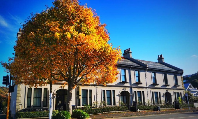 North Dunedin House | Highland House Boutique Hotel