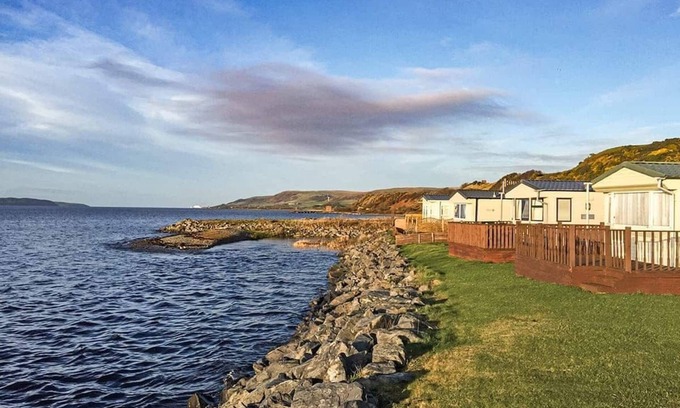 Stranraer House | Highlander 3 Holiday Caravan Gold