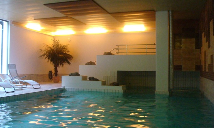 Emmetten Apartment | Hiking biking ski paragliding and recreational paradise.