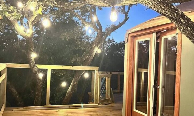 Gatesville Cabin | Hill Country Digital Detox Yurt, Rustic Hill Country Glamping