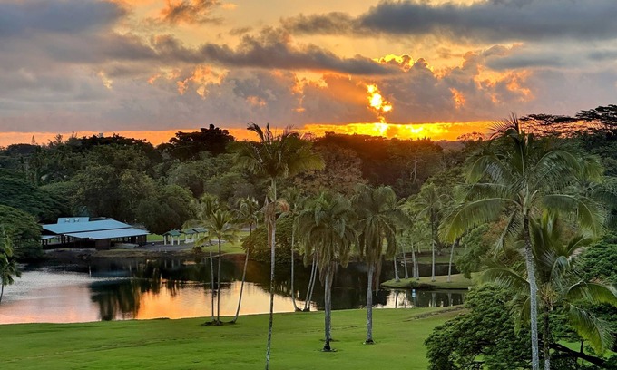 Hilo Condo | Hilo Lagoon Retreat – 2BR w/View, A/C, Pool