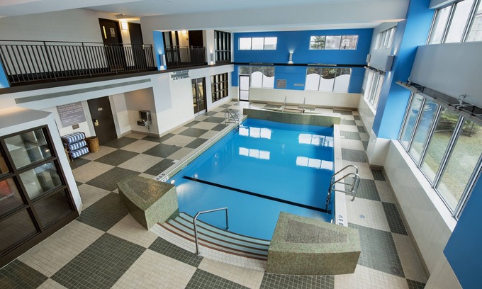 Winnipeg Hotel | Hilton Winnipeg Airport Suites