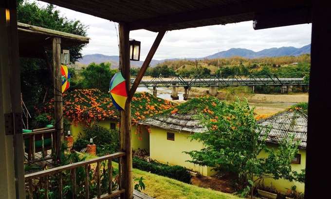 Mae Hi Hotel | Him Naam Pai Resort