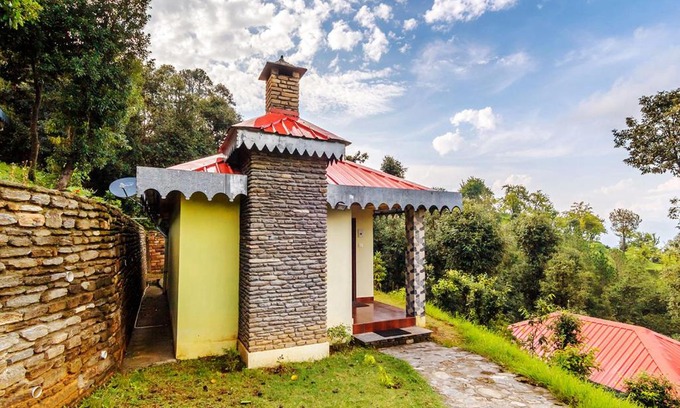 Kausani Resort | Himalaya Darshan Resort