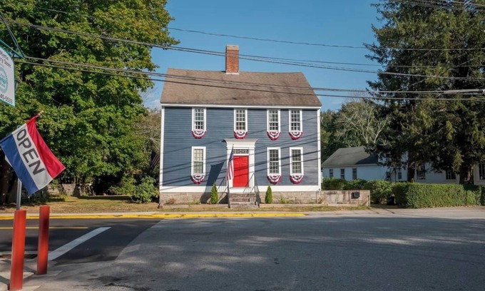 Stonington House | Historic 1807 Williams Home. A Nautical New England Inspiration!