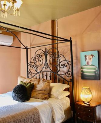 Downtown El Paso Apartment | Historic Casa Mina 1br Near Downtown W Parking