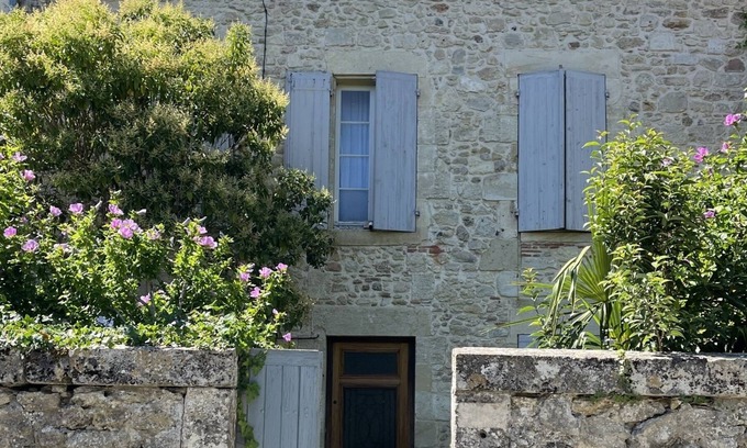 Bazas House | Historic home with original features in town