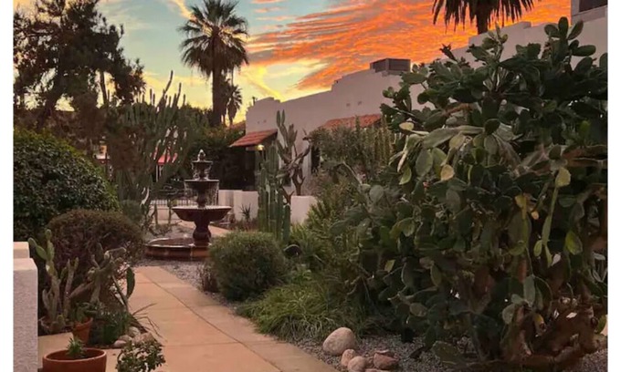 Downtown Riverside Apartment | Historic Mission Bungalows 2