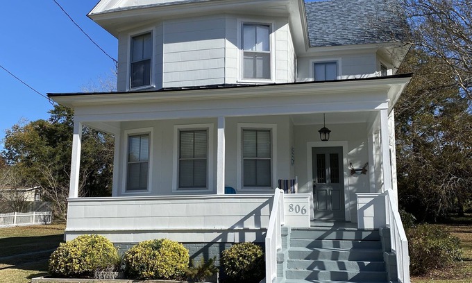 Bridgeton House | Historic Neuse River Home