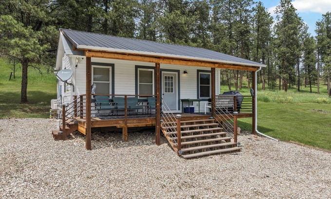 Nemo Cabin | Historic Ranger Station in the heart of Nemo, SD