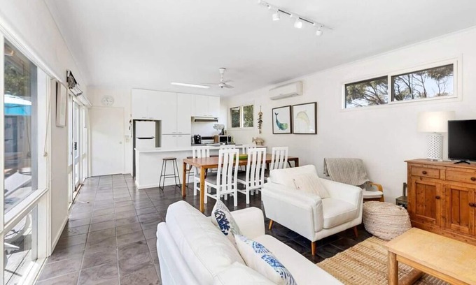 Barwon Heads House | Hitchcock Holiday House