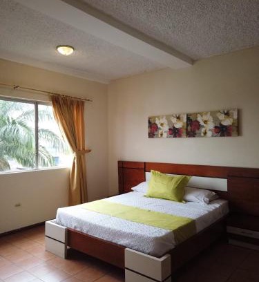 Santo Domingo de los Colorados Hotel | Hotel Ebenezer