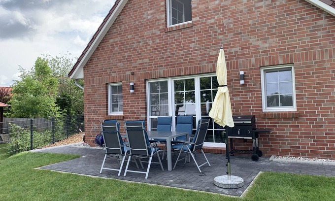 Loppersum House | Hochwertiges Ferienhaus in Direkter Kanallage