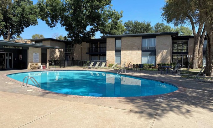 Lubbock Apartment | Hoff Gardens 40 - 3BR 2BA - Downtown Lubbock