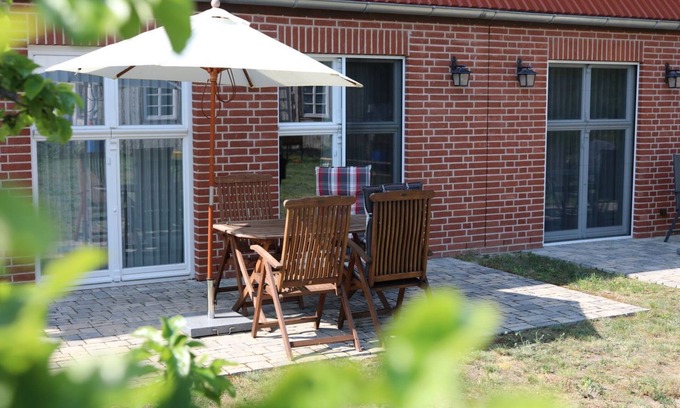 Stolpe b. Anklam Apartment | Hofmaler Wf-53 - Der Westflügel