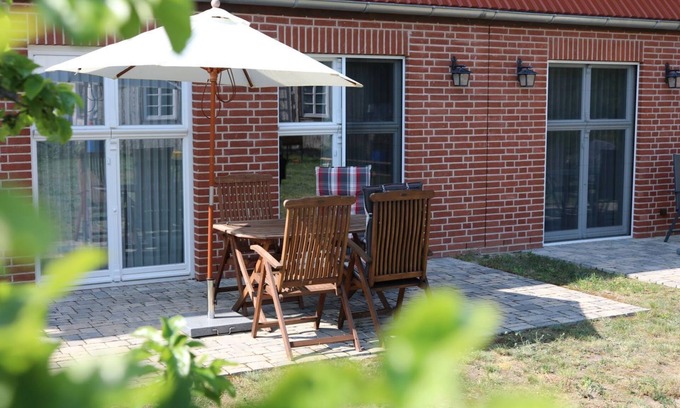 Stolpe House | Hofmaler WF-53 - The west wing Hofmaler WF-53: Cozy vacation home on