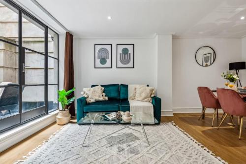 The City of London Apartment | Holborn & Central London with Patio - CityApartmentStay