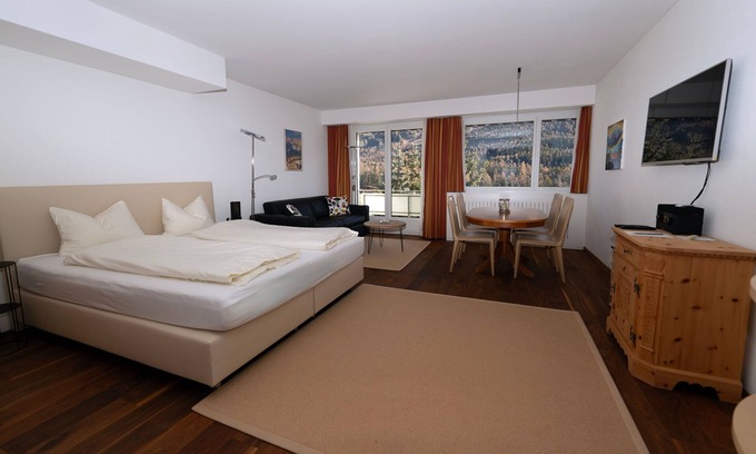Champfer Apartment | Holiday apartment Champfèr (St. Moritz) for 1 - 2 persons - Holiday apartment in one or multi-family