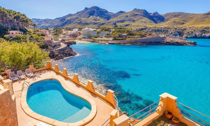 Cala Carbo Apartment | Holiday Apartment "Mirador" with Sea Views and Pool