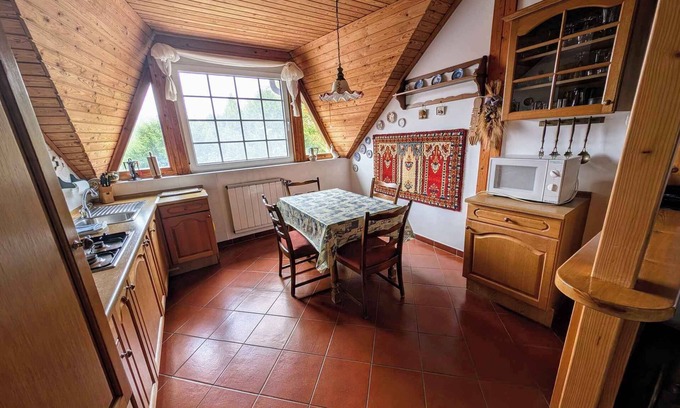 Kehidakustany Apartment | Holiday apartment with large garden, Wi-Fi and air conditioning