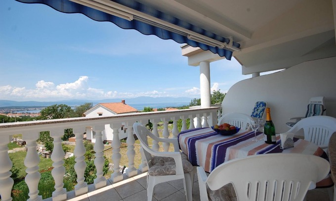 Marsici Apartment | Holiday apartment Kremenici for 1 - 4 persons - Holiday apartment