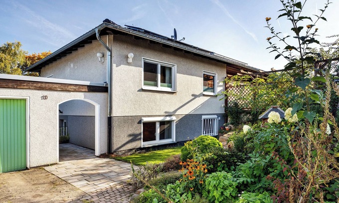 Hofgeismar Apartment | Holiday Apartment Lilly with Private Terrace, Private Garden and Wi-Fi