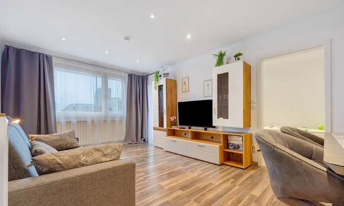 Westhagen Apartment | Holiday Apartment 'Maria' with Balcony & Wi-Fi