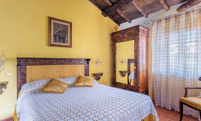Molazzana Other | Holiday Apartment 'Melograni 4' with Terrace