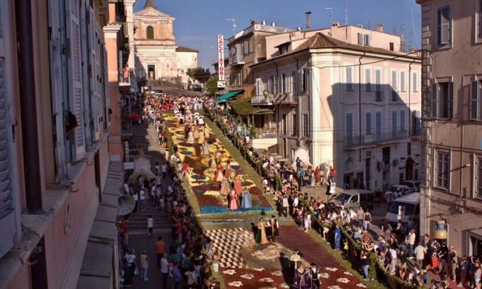 Genzano di Roma Apartment | Holiday apartment near Rome - panorama terrace, Sea view - garden, olive grove
