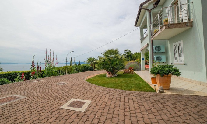 Volosko House | Holiday apartment Opatija for 1 - 4 persons with 2 bedrooms - Holiday house