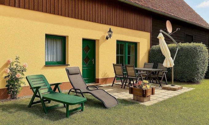 Qualzow Apartment | Holiday apartment Roggentin for 1 - 4 persons with 2 bedrooms - Holiday apartment