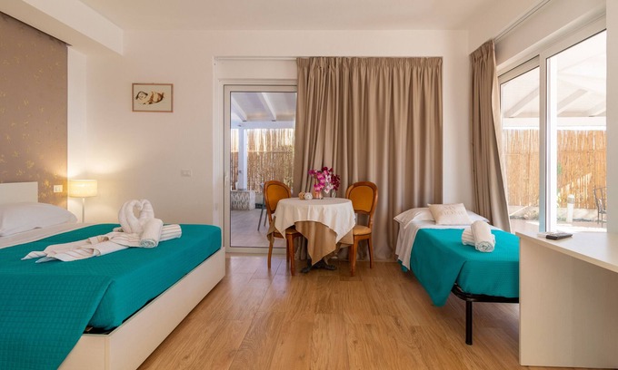 Pozzallo Apartment | Holiday Apartment "Saija" with Sea View, Private Terrace & Wi-Fi
