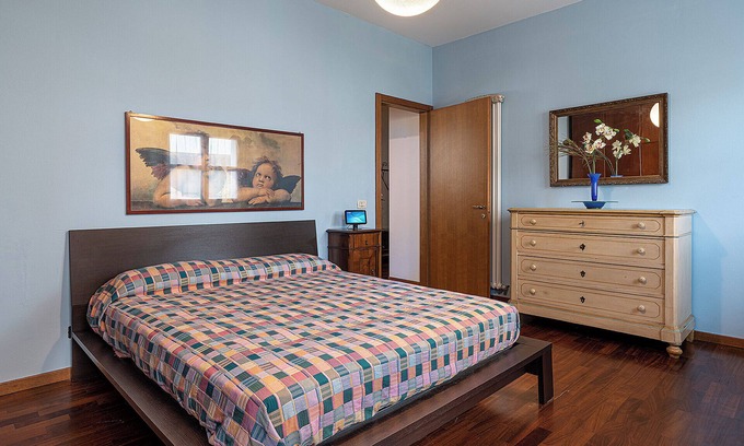 Vicenza Apartment | Holiday Apartment "Vicino al centro città con garage"