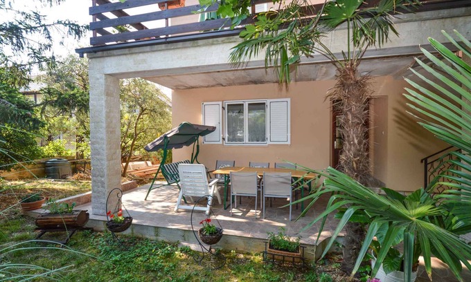 Vintijan Apartment | Holiday apartment with a/c