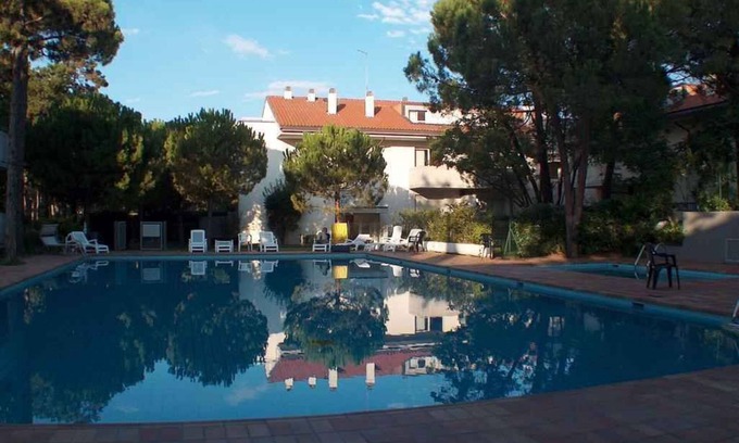 Lignano Pineta Apartment | Holiday apartment with air conditioning and pool