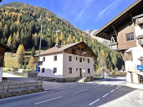 Sankt Leonhard im Pitztal House | Holiday Home Gaugg by Interhome