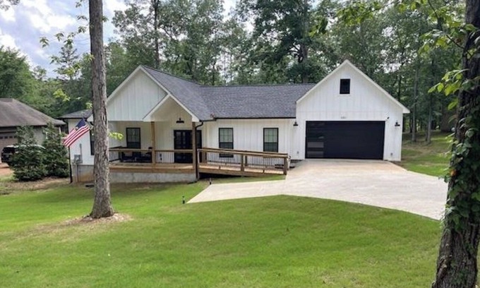 Counce House | Holiday Hills Getaway!
