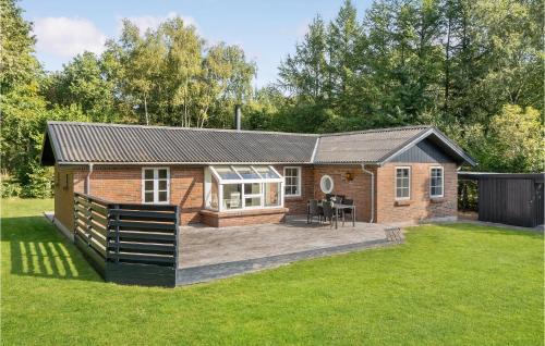 Arrild Ferieby House | Holiday Home Østmarken Toftlund V