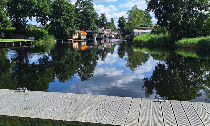 Guestrow House | Holiday Home 'Am Wasser, Bootshaus' with Private Terrace