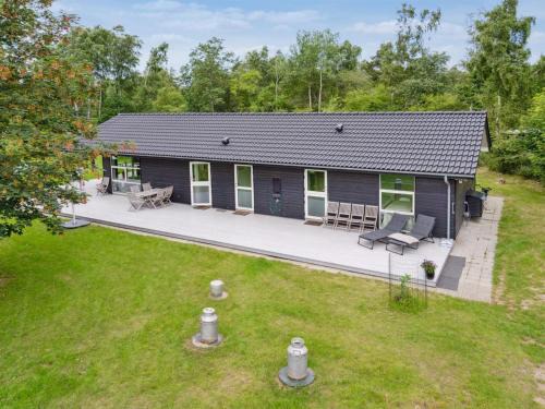 Ordrup House | Holiday Home Anett - 375m from the sea by Interhome