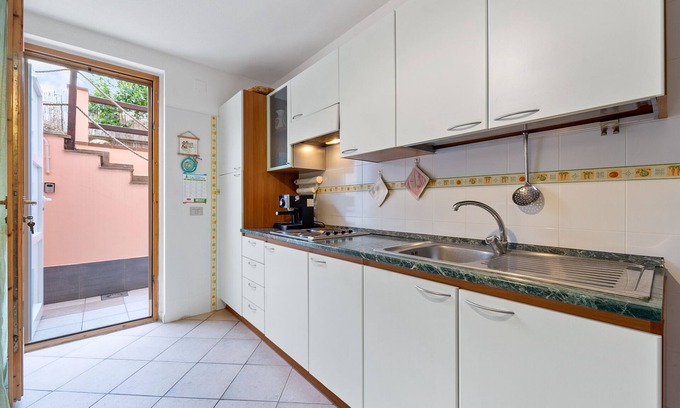 Calasetta House | Holiday Home "Asia" close to the Sea with Private Terrace & Wi-Fi